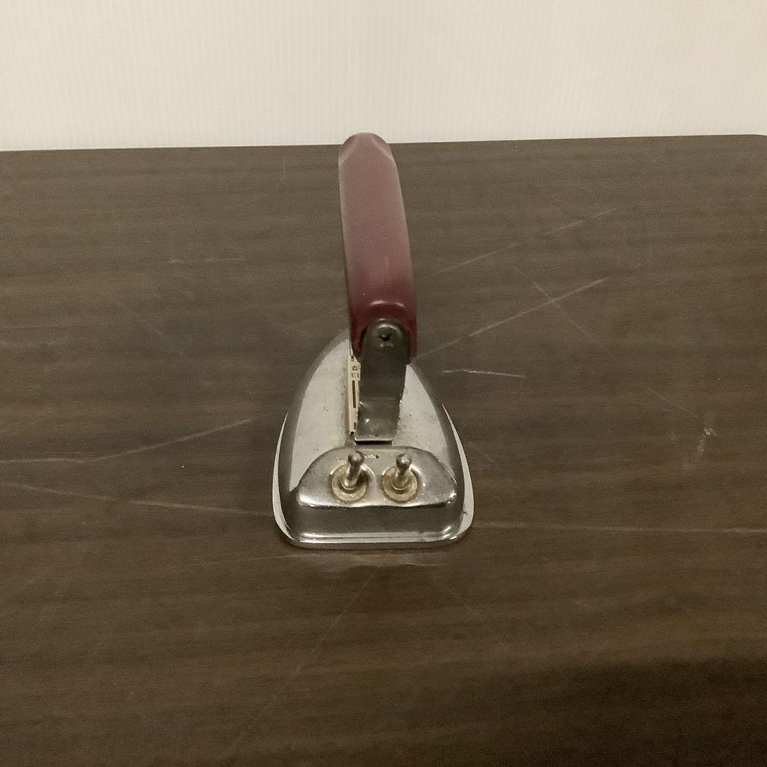 【値下げ！】昭和レトロ アイロン 金属製 合成皮革箱付き