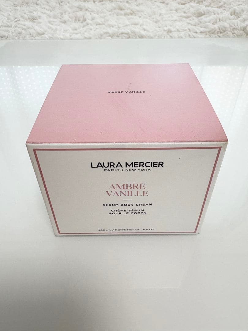 LAURA MERCIER アンバーバニラボディクリーム