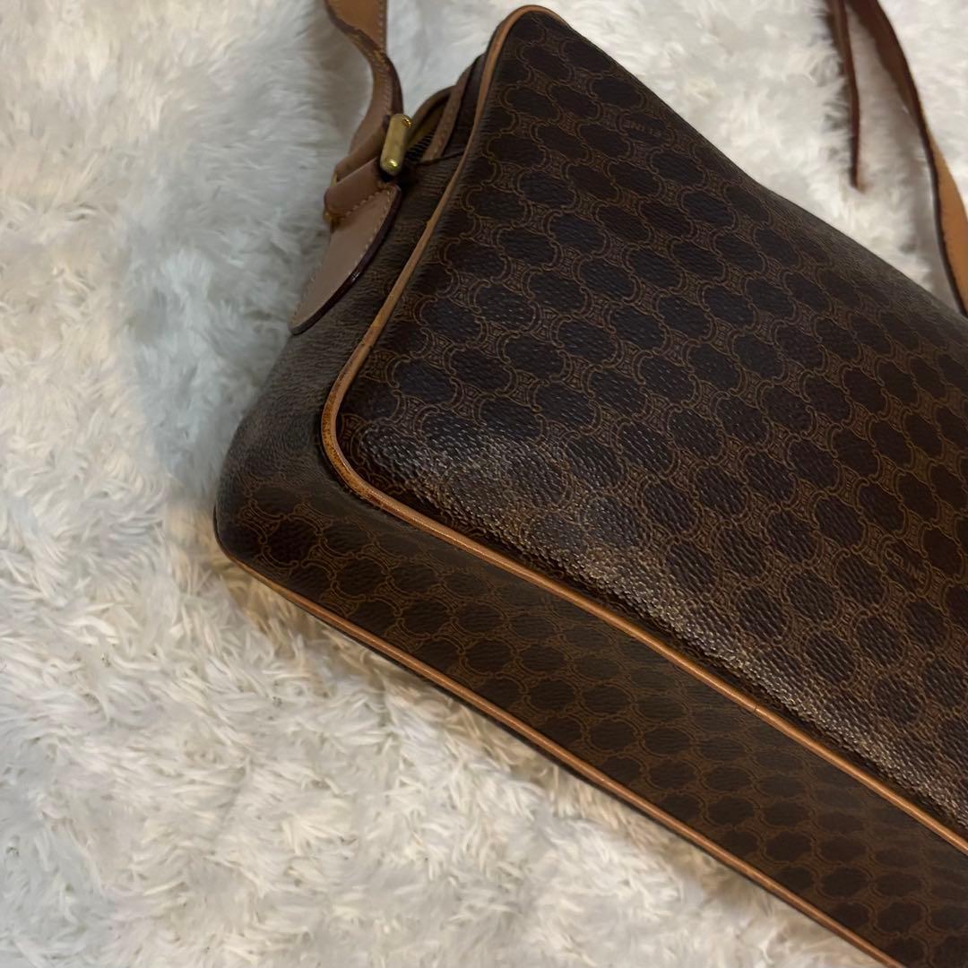 美品 CELINE セリーヌ ショルダーバッグ マカダム 斜め掛け ブラウン