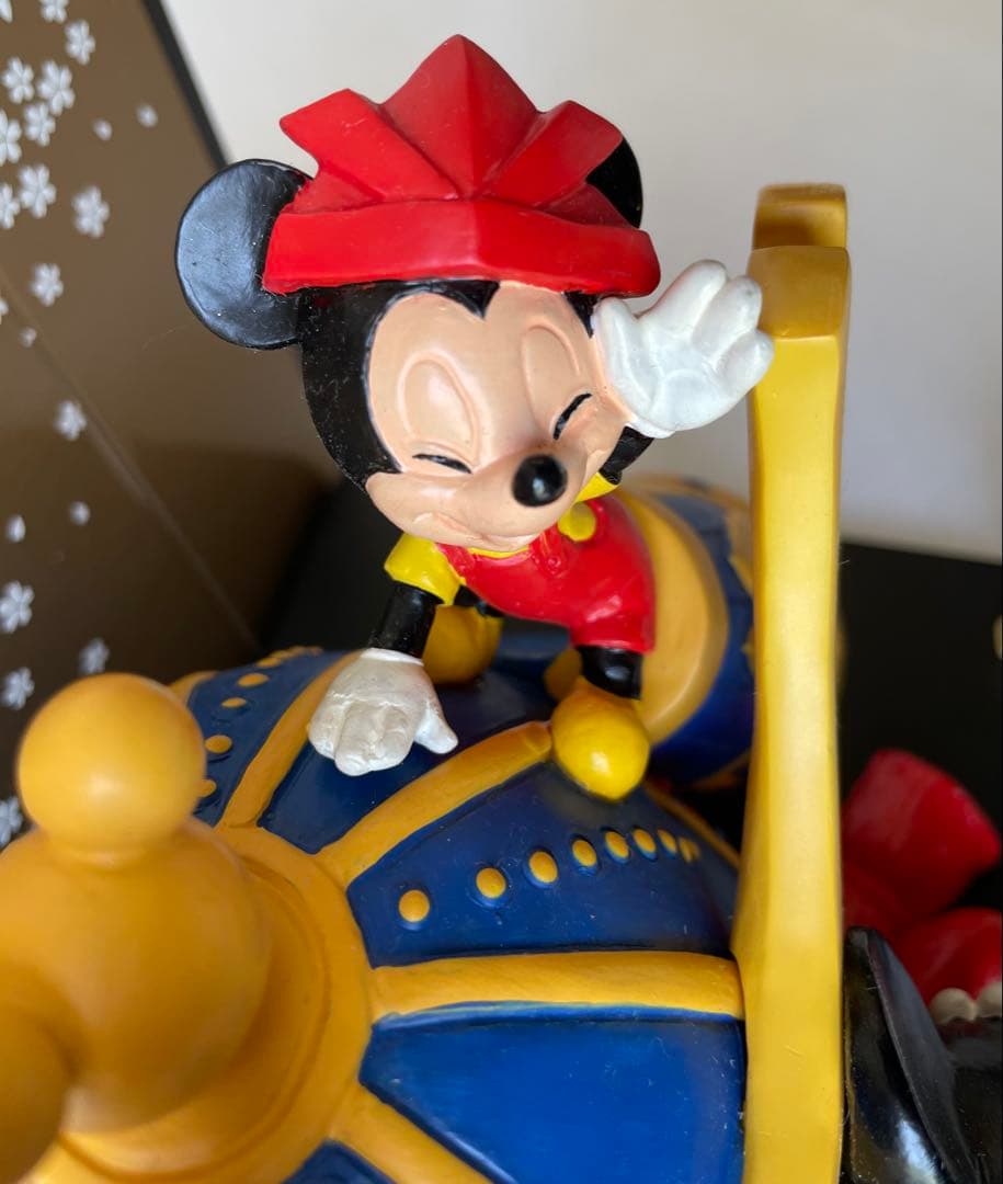 ディズニー　ミッキーマウス五月人形　兜飾り