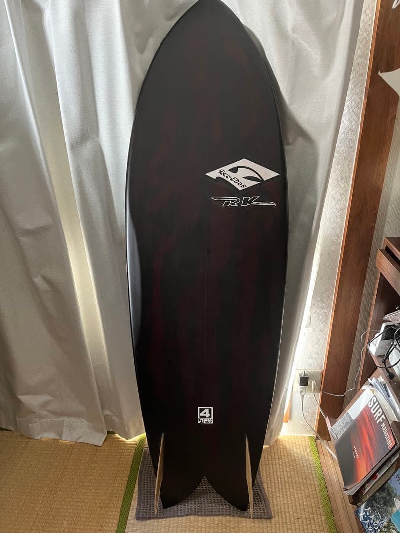 フィッシュ　ツインフィン　フリーダムサーフボード 5'9\" TYPE 4 UP
