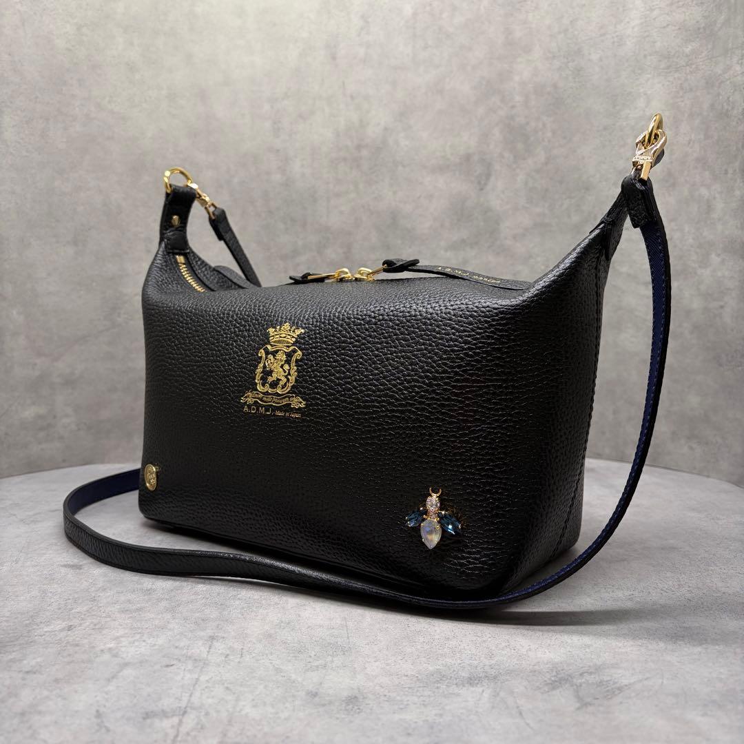 A.D.M.J. 日本製 シュリンクレザー Beeビジュー ショルダーバッグ 黒