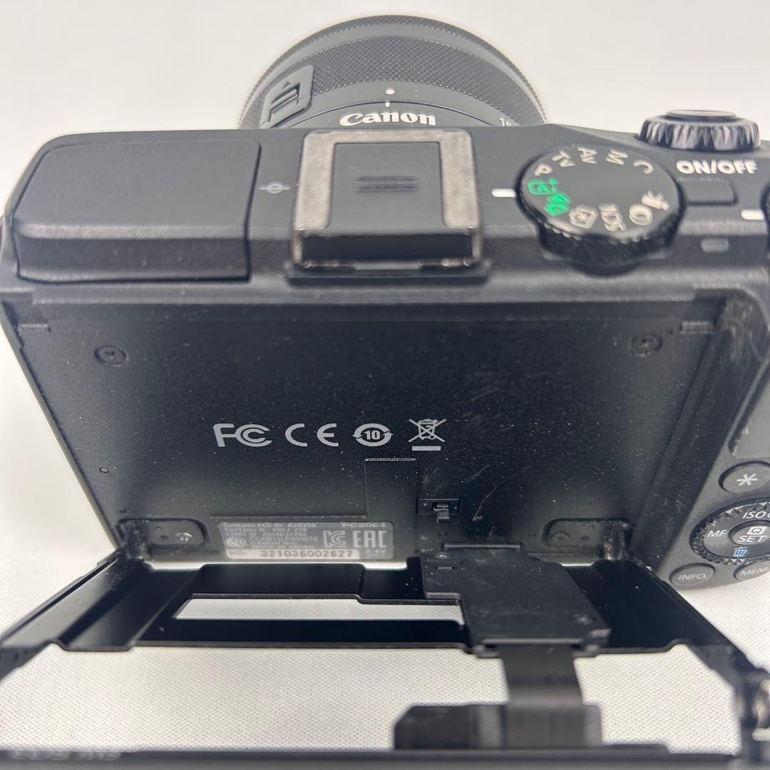 【人気】Canon EOS M3 ダブルレンズキット 22mm単焦点レンズ付き