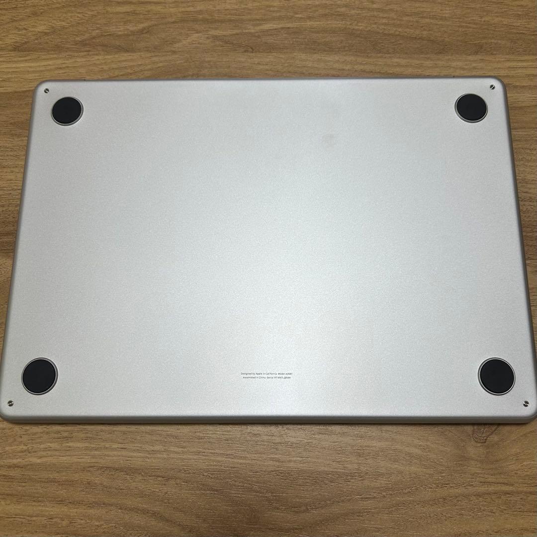 MacBook Air M2 2022モデル 8GB/256GB シルバー