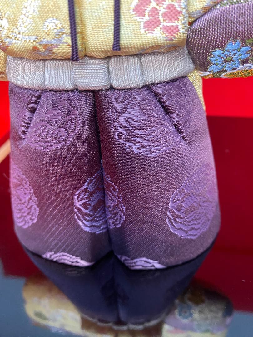 真多呂作　東京久月監製　木目込み人形　光栄立雛ガラスケース入