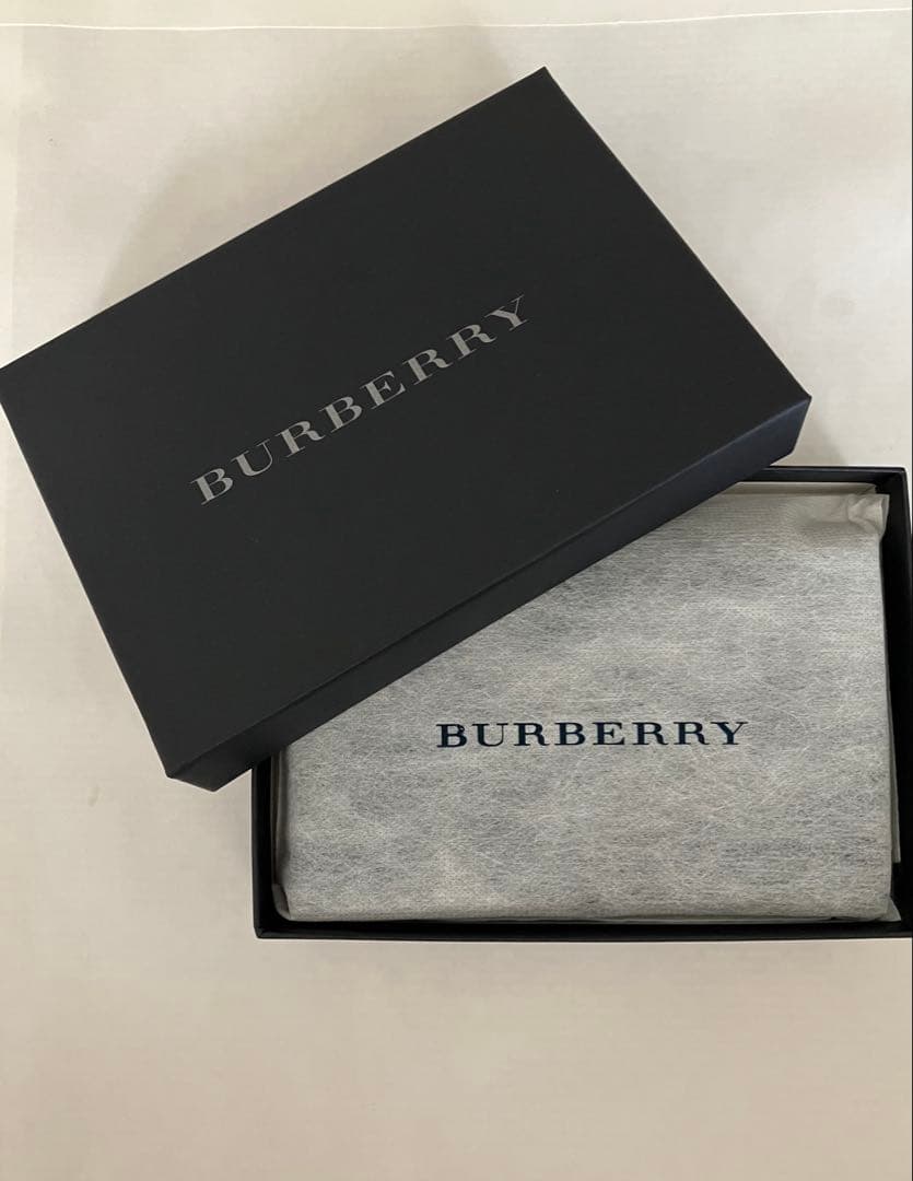 未使用BURBERRYバーバリー名刺入れカードケースブラック黒ラムスキン日本製