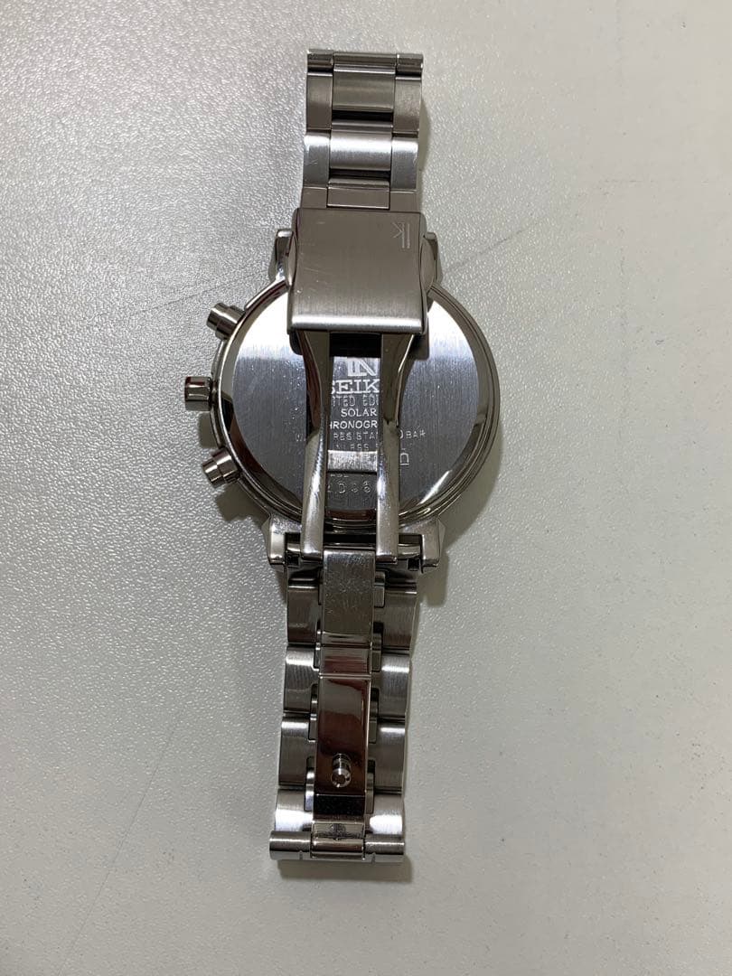 j246 SEIKO ルキア　ソーラー　腕時計　V175-0CZ0 不動