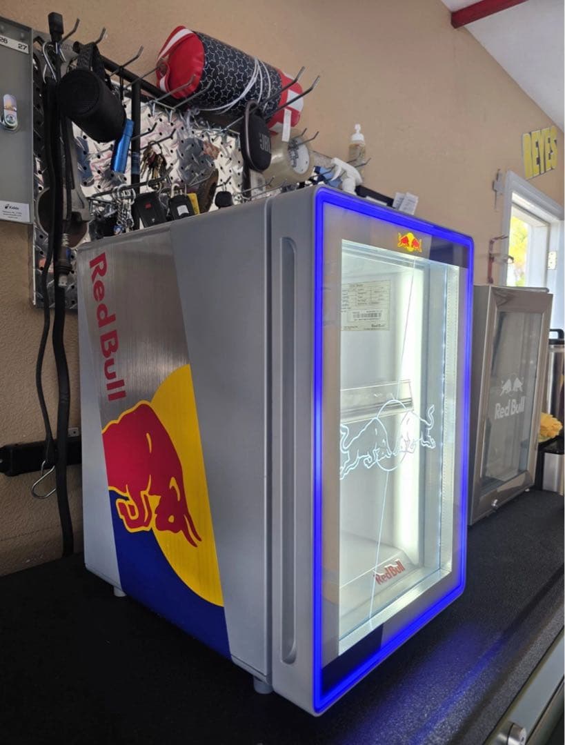 Red Bull LED冷蔵庫 2023年版 美品