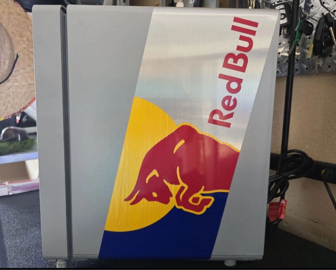 Red Bull LED冷蔵庫 2023年版 美品