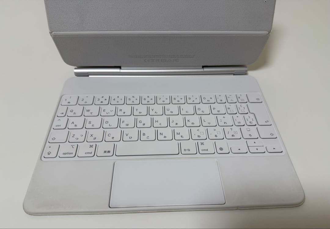 iPadAir第5世代64GBパープル　MagicKeyboardホワイト