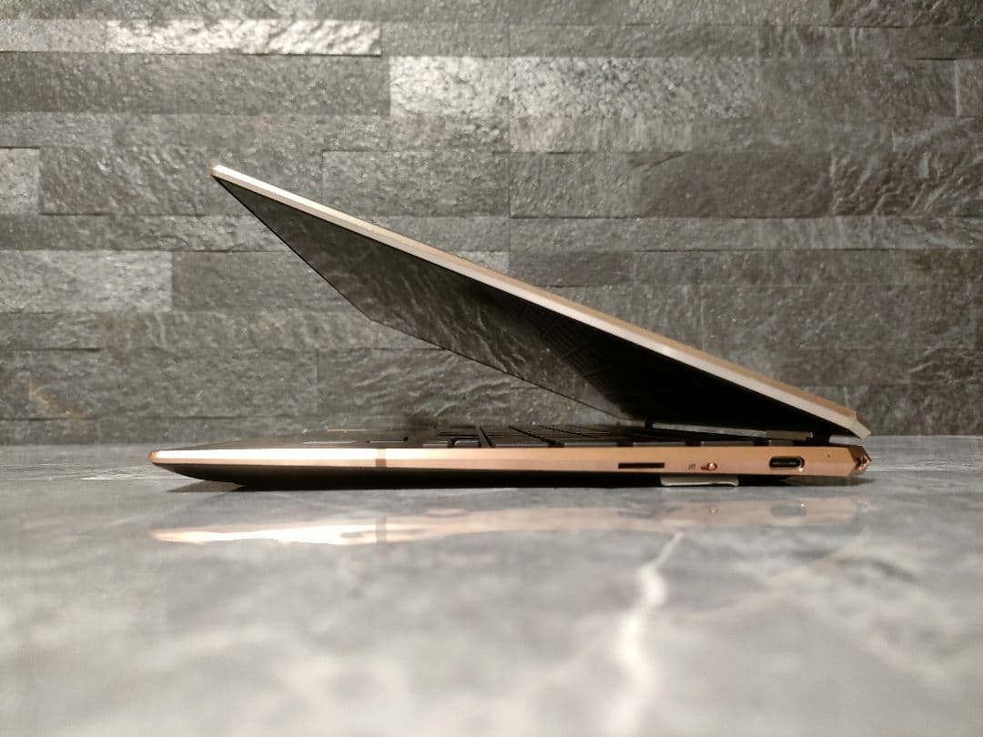 HP SPECTRE corei5 第10世代 新品NVMeSSD256 タッチ