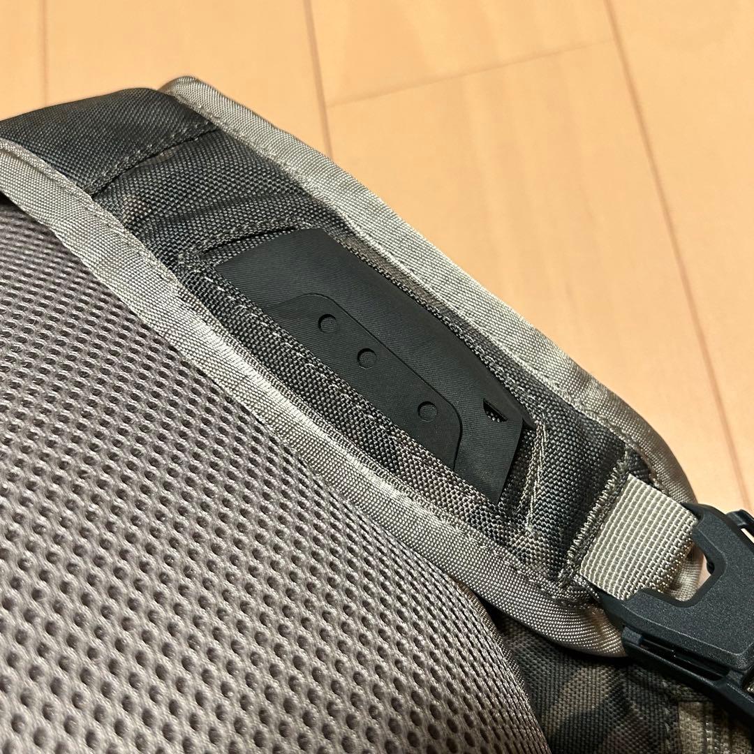 SIMMS シムストリビュータリーハイブリッド チェストパック