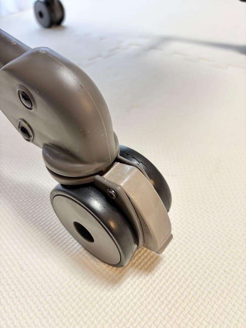 最終値下げ！コンビ　ネムリラ手動　アカチャンホンポ限定デザイン