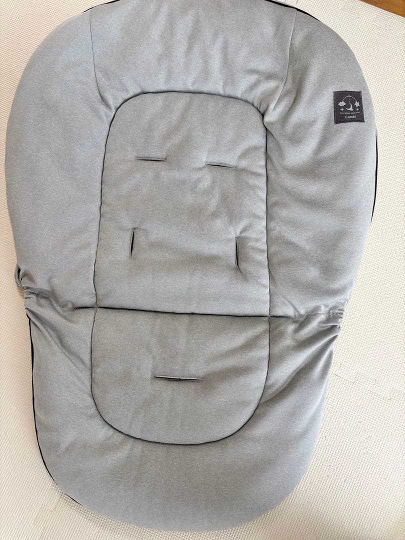 最終値下げ！コンビ　ネムリラ手動　アカチャンホンポ限定デザイン