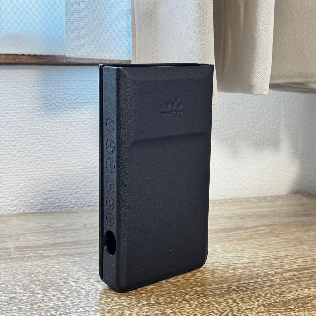 【美品】ソニー ウォークマンNW-ZX707 純正レザーケース&ストラップセット