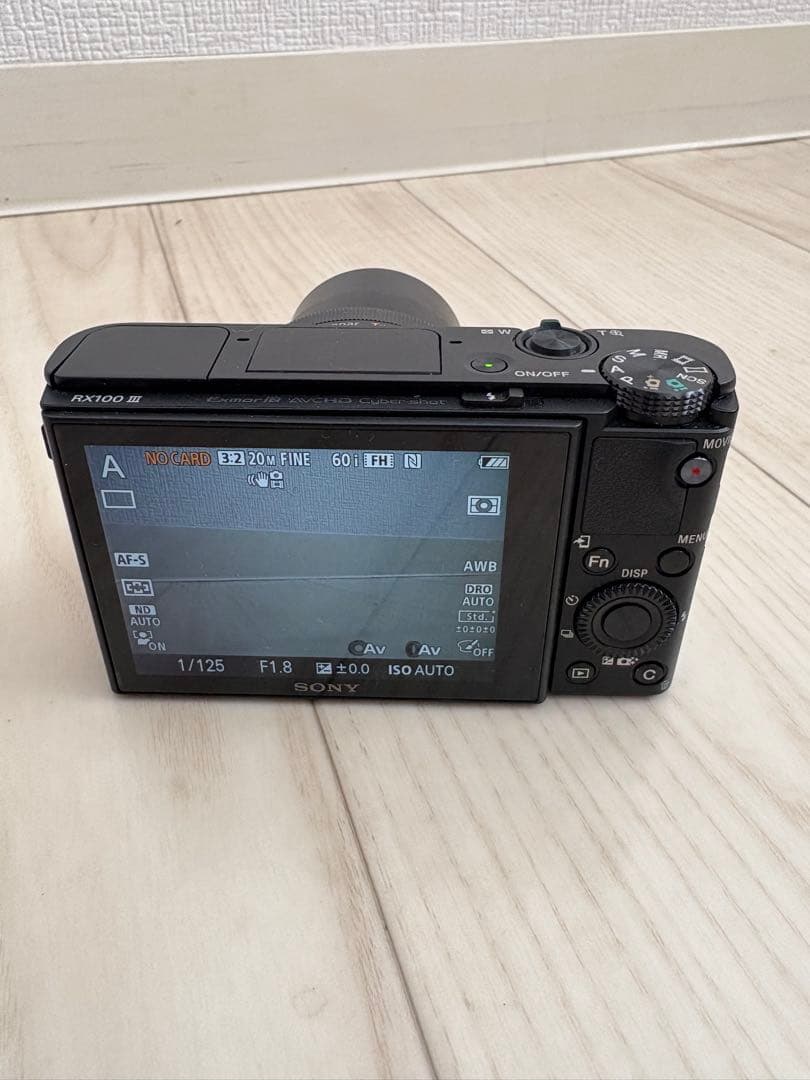 ソニー　SONY Cybershot DSC-RX100M3