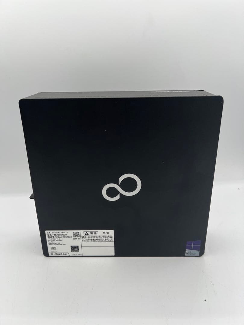 富士通 ウルトラスモールPC ESPRIMO Q556/P 11