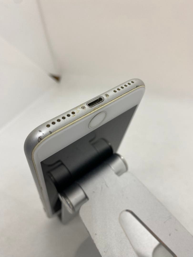 Iphone 8 64GB Sim フリー　91494