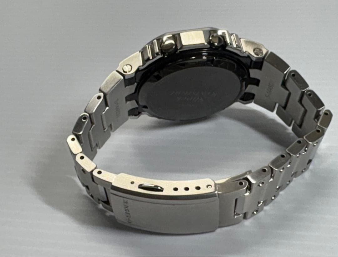 人気のフルメタ・日本製造・箱付❗️CASIO・G-SHOCK・GMW−B5000D