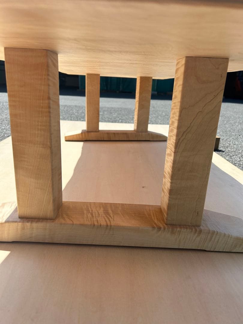 [たのメル便] 白栃　極上杢　一枚板ローテーブル　新品未使用