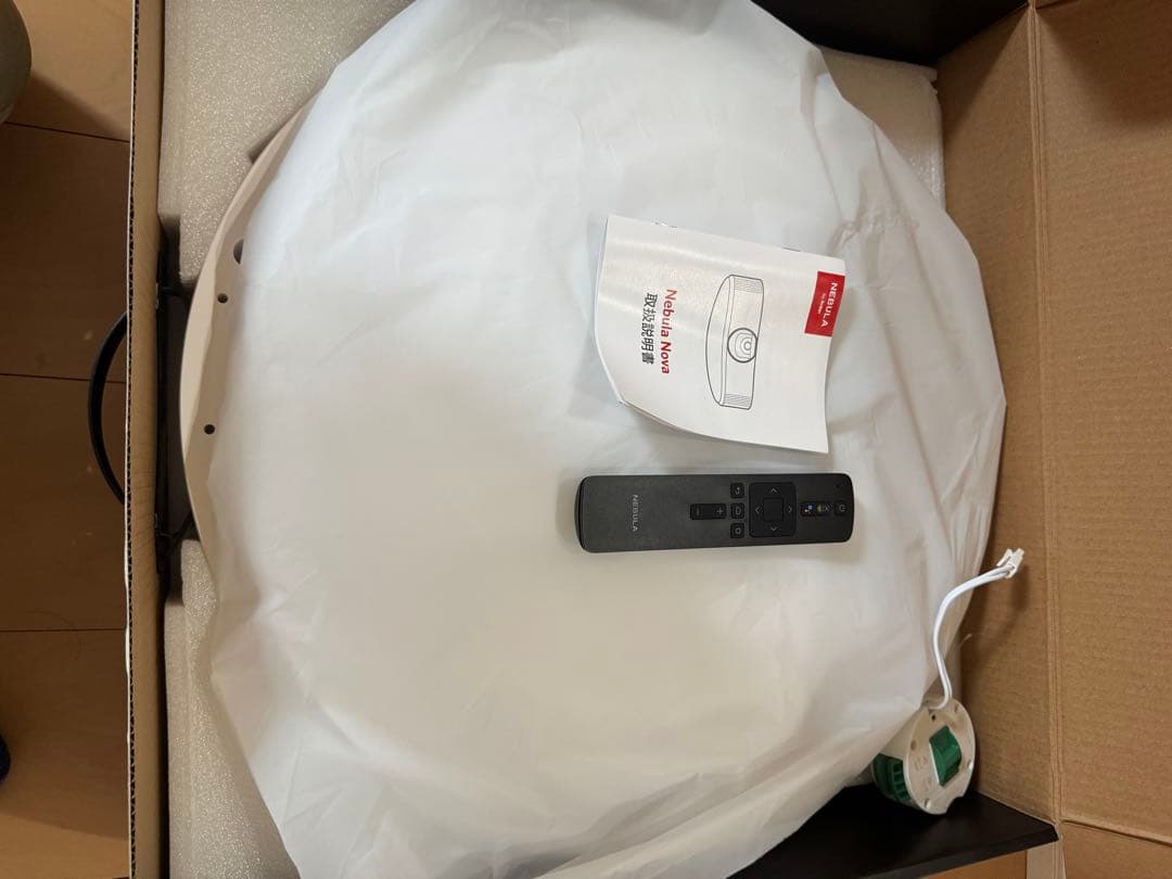 ア*ニ様 Anker Nebula Nova 天井プロジェクター 本体