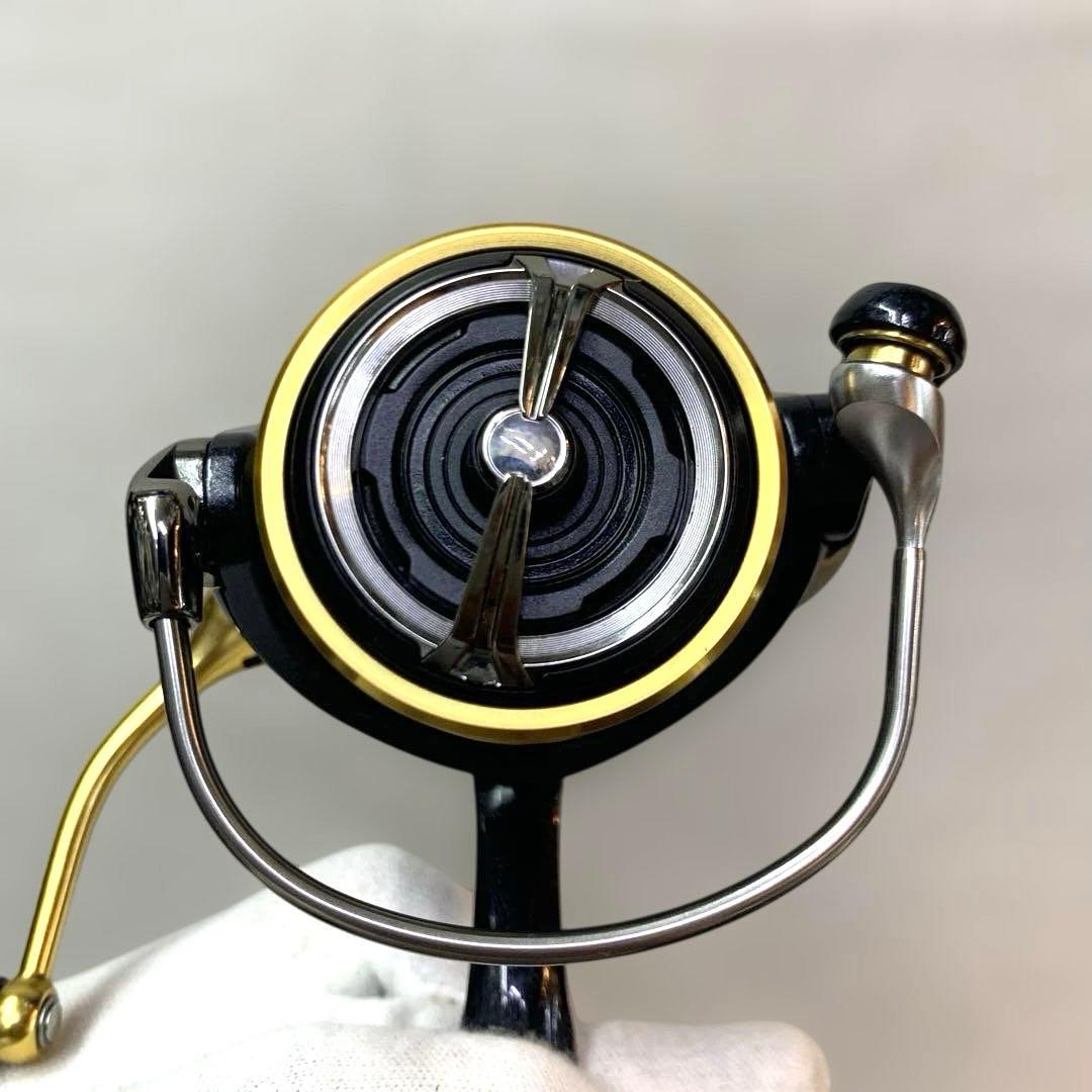 未使用 DAIWA 18 レガリス LT3000-CXH