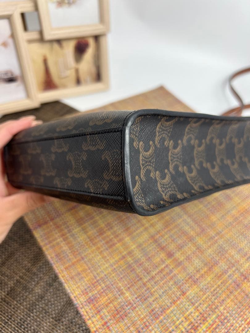 maru ✨極美品✨セリーヌ CELINE　バーティカル カバ　ミニ