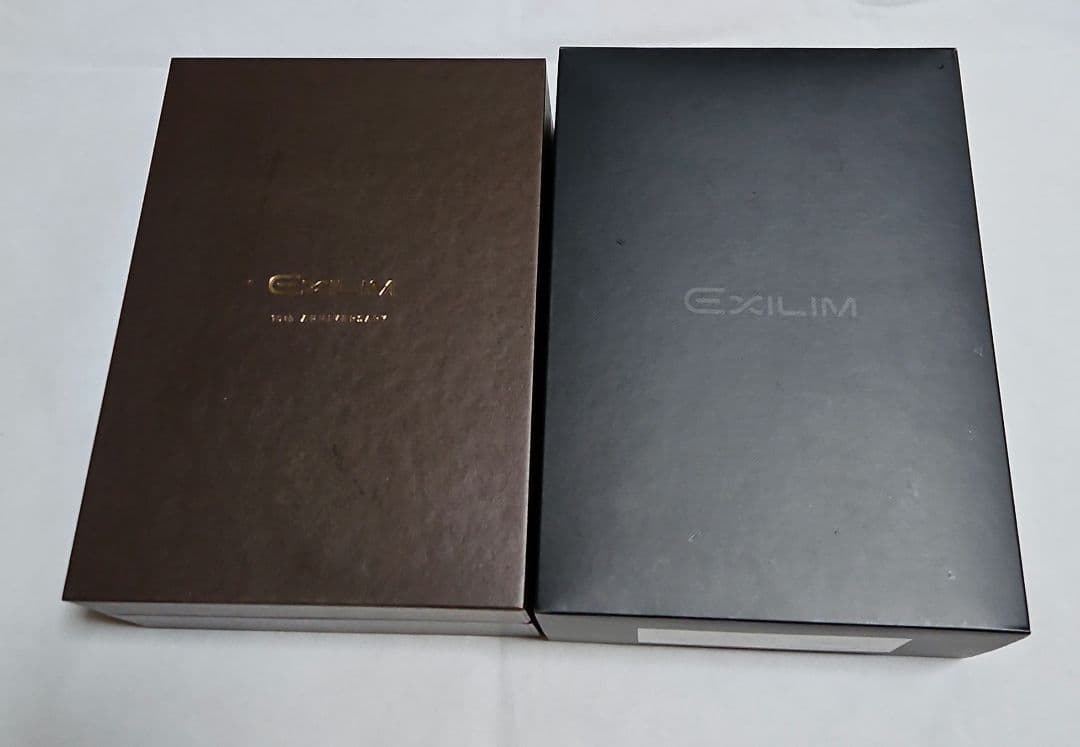 CASIO EXILIM ZR-100010周年記念モデル　箱有