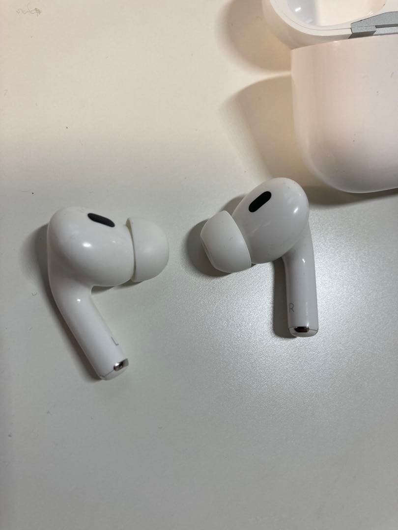 AirPods Pro第二世代 （A3047）本体 充電ケース付き