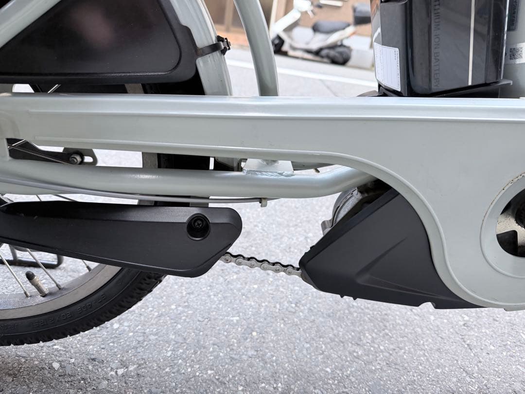 大阪府　子供乗せ　ブリヂストン　電動アシスト自転車 チャイルドシート付き グレー