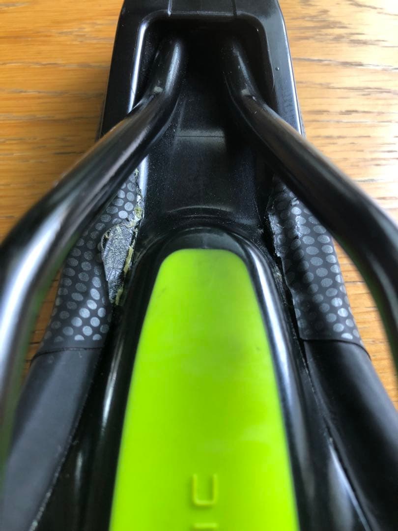 SPECIALIZED サドル 黒　Bridge Comp with MIMIC
