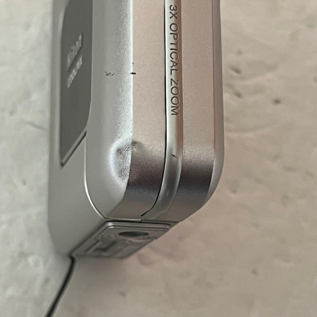 ジャンク ニコン Nikon COOLPIX SQ 壊れています