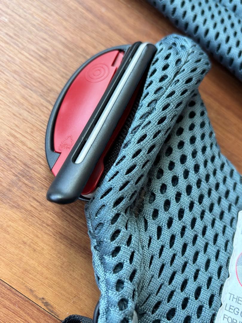 ベビービョルン　MOVE　エアリーメッシュ　セージグリーン　取扱説明書　箱付き