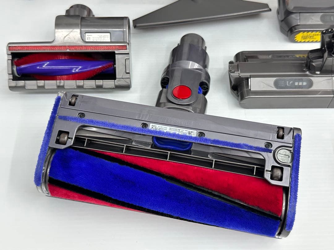 動作保証品　ダイソン　掃除機　SV12 本体　純正品　フルセット　中古　美品