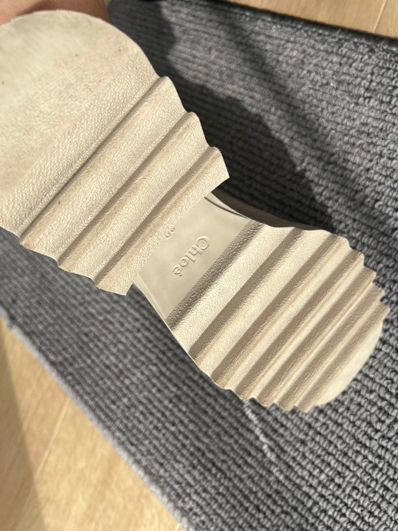 Chloé BETTYレインブーツ(ベージュ)