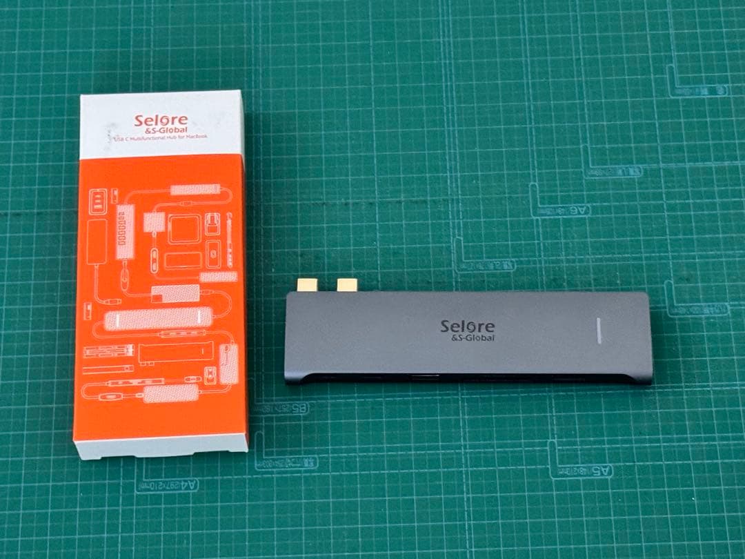 美品 MacBook Air 13.6インチ　M2 MLY33JA