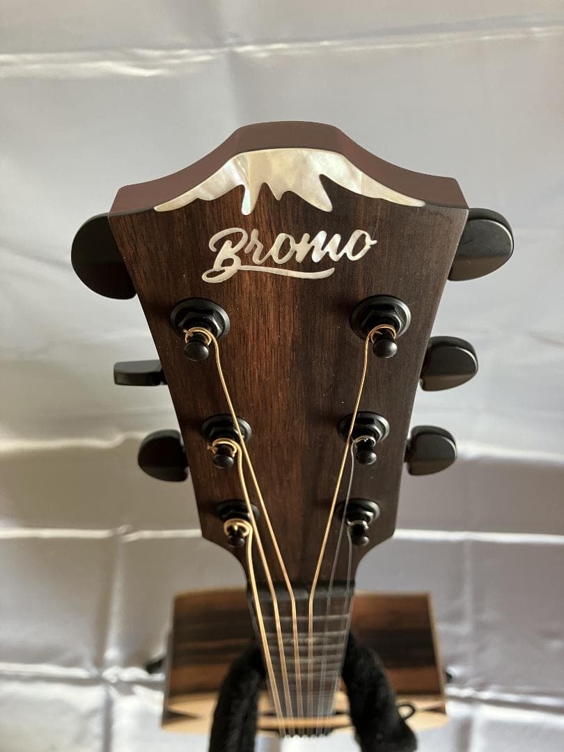 オール単板エレアコギター（殆ど未使用）　Bromo　BAR5CE　ギグバッグ付属
