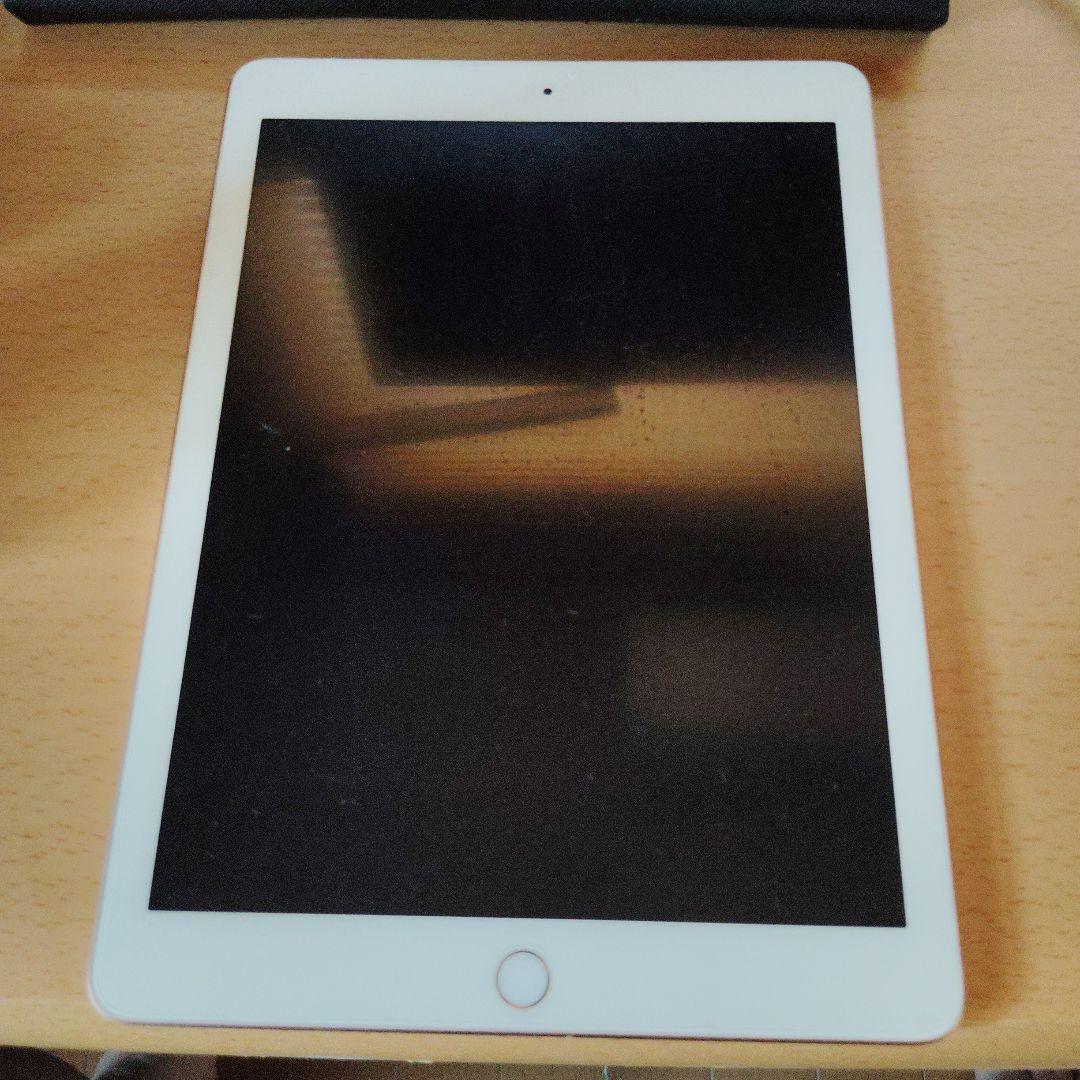 Apple iPad (第6世代) 本体