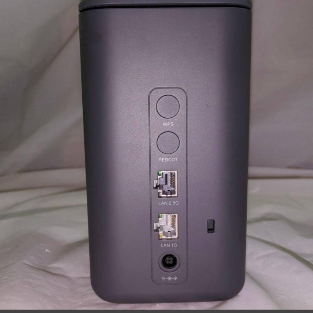 【ヤ13】docomo  5G HR02 Wi-Fiホームルーター