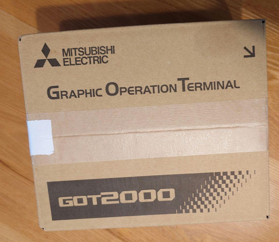 新品　三菱電機 タッチパネル GT2705-VTBD　2025年製4月入荷