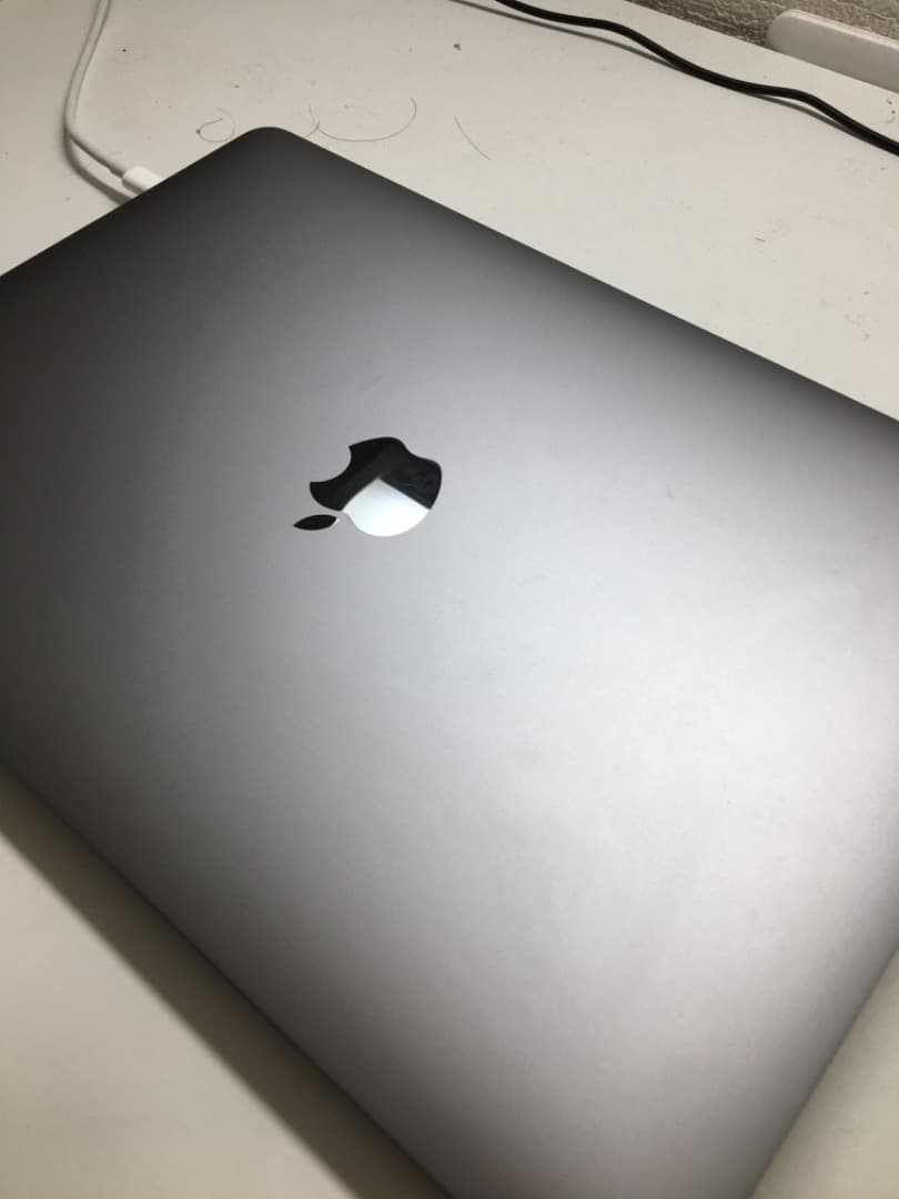 MacBook Pro (Retinaディスプレイ, 13-inch, 2020