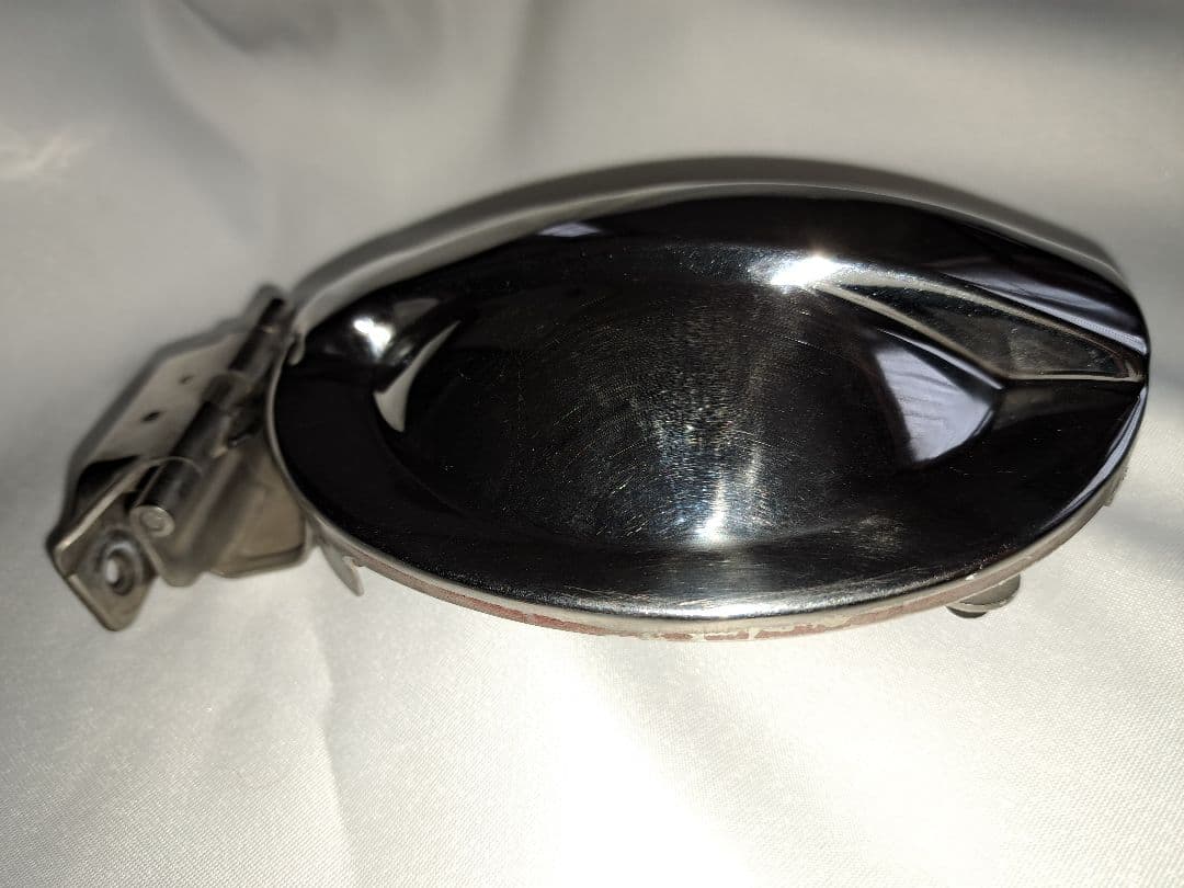 旧車当時もの　初期型ユーノスロードスターガソリン給油口カバー　ロードスターパーツ