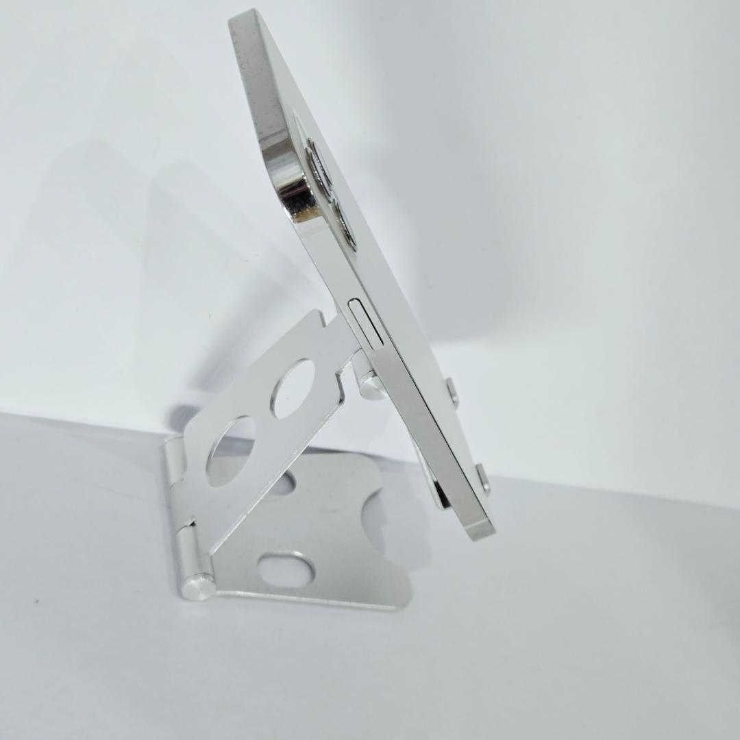 01 iPhone12Pro シルバー SIMフリー 256GB BT86%