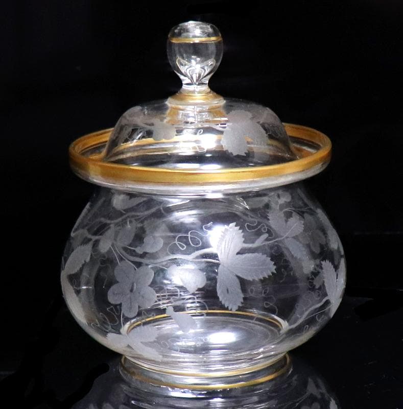 オールド・バカラ 金彩 蓋物 1900年頃 グラヴュール アンティーク 草花文
