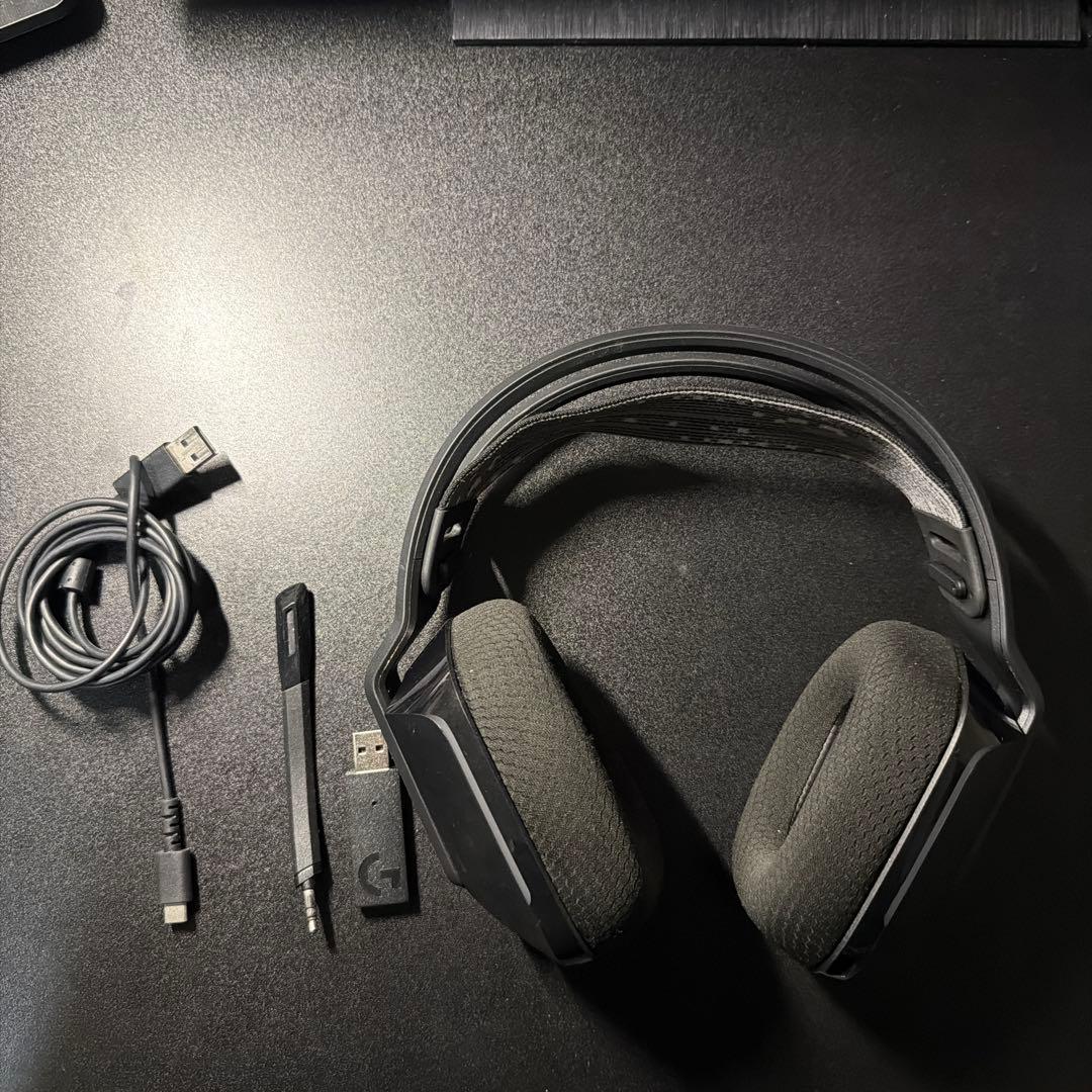 ヘッドホン Logicool G733