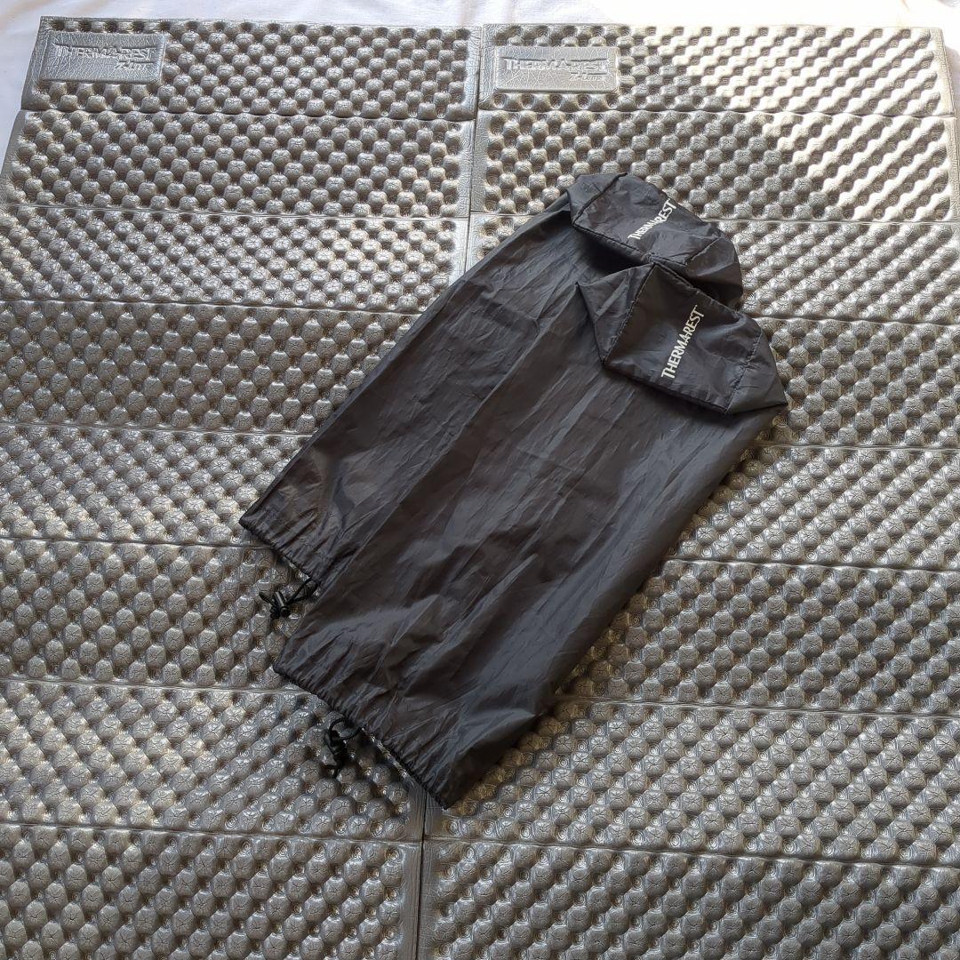 THERMAREST サーマレスト Zライトソル 2個セット 収納袋 ケース付き