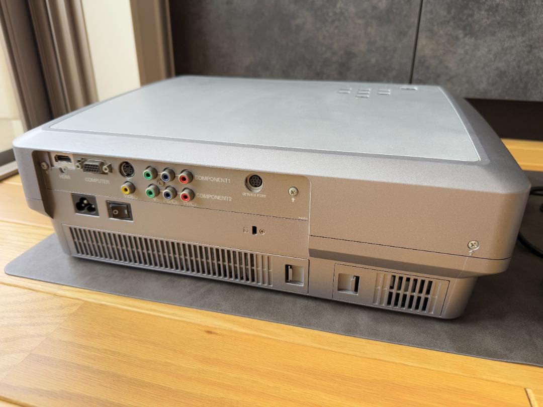 大画面ホームシネマ プロジェクター Z4 + HDMIスプリッター、ケーブル付き