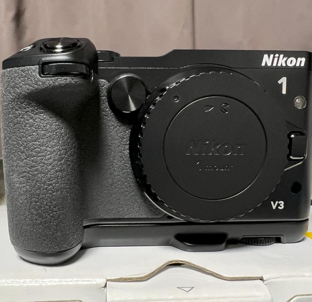 【美品】Nikon1 V3 ミラーレスデジタル一眼レフ プレミアムキット