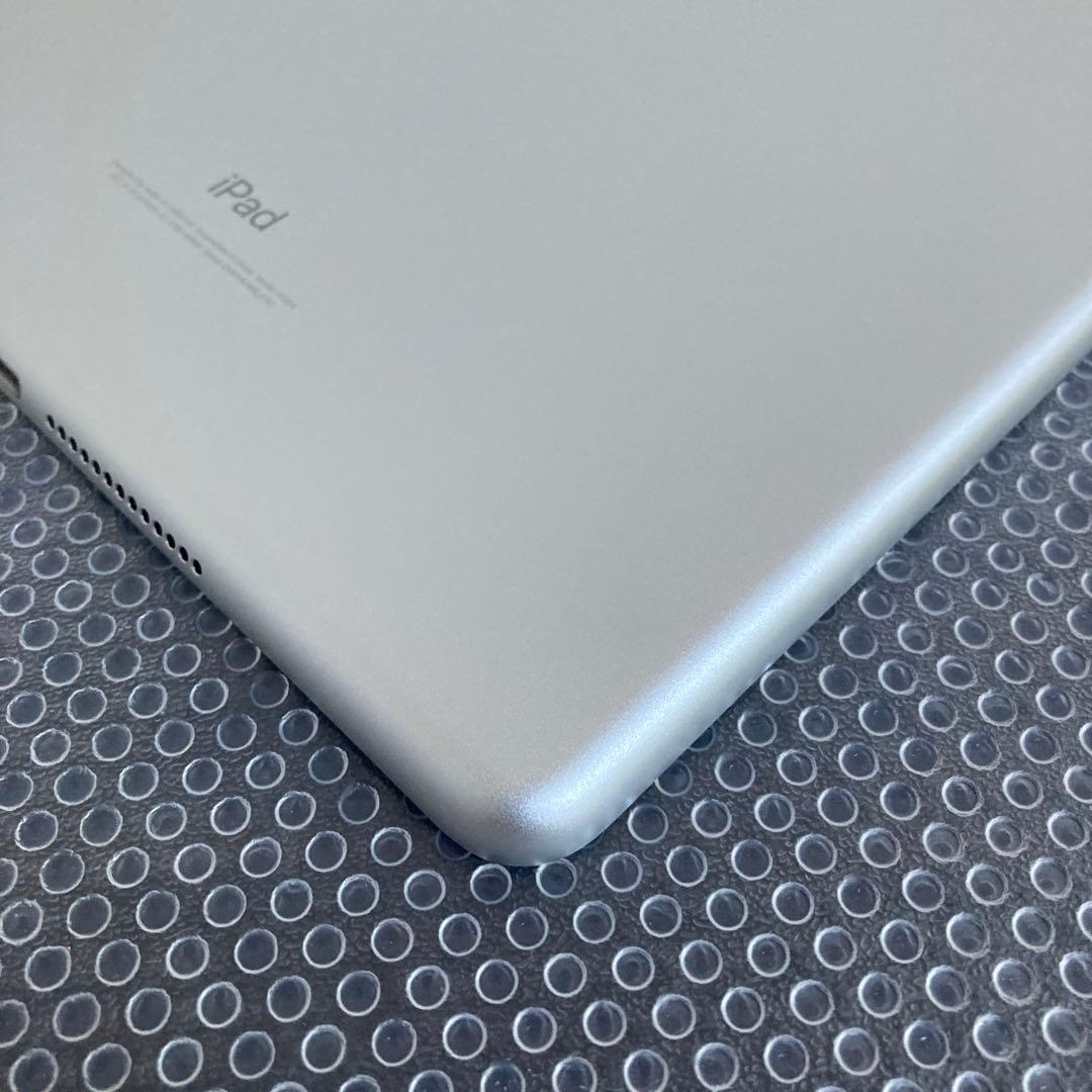 3193【早い者勝ち】美品☆電池ほぼ新品☆iPad6第6世代32GB SIMフリ