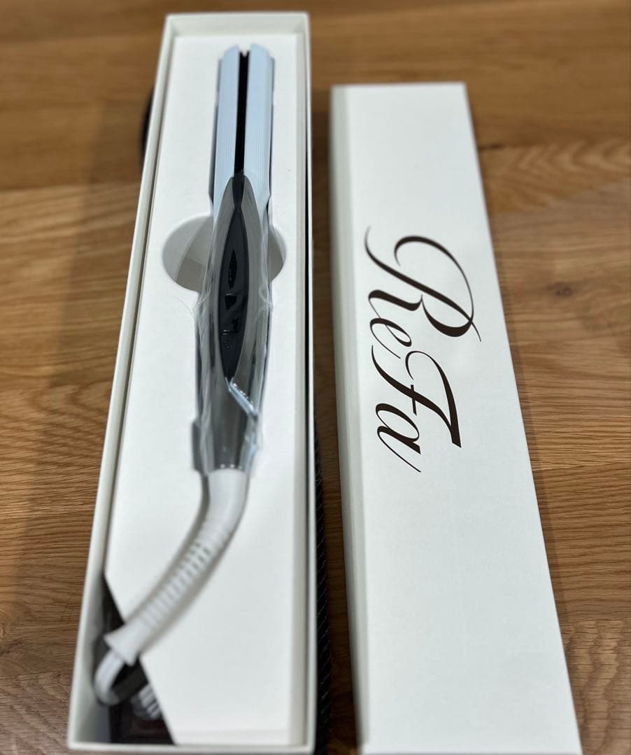 【新品未使用】ReFa リファビューテック　ストレートアイロン